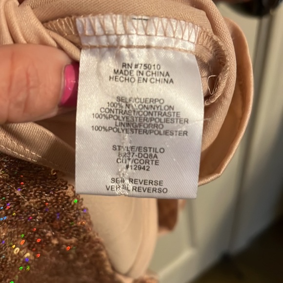 City Vibe rose gold sequin party dress. Size 5 NWOT - Picture 5 of 7